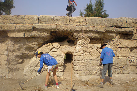 חלק מהאמה לאחר הניקיון