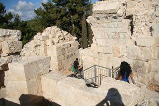 Ancient Greek Fortress Unearthed Near Jerusalem